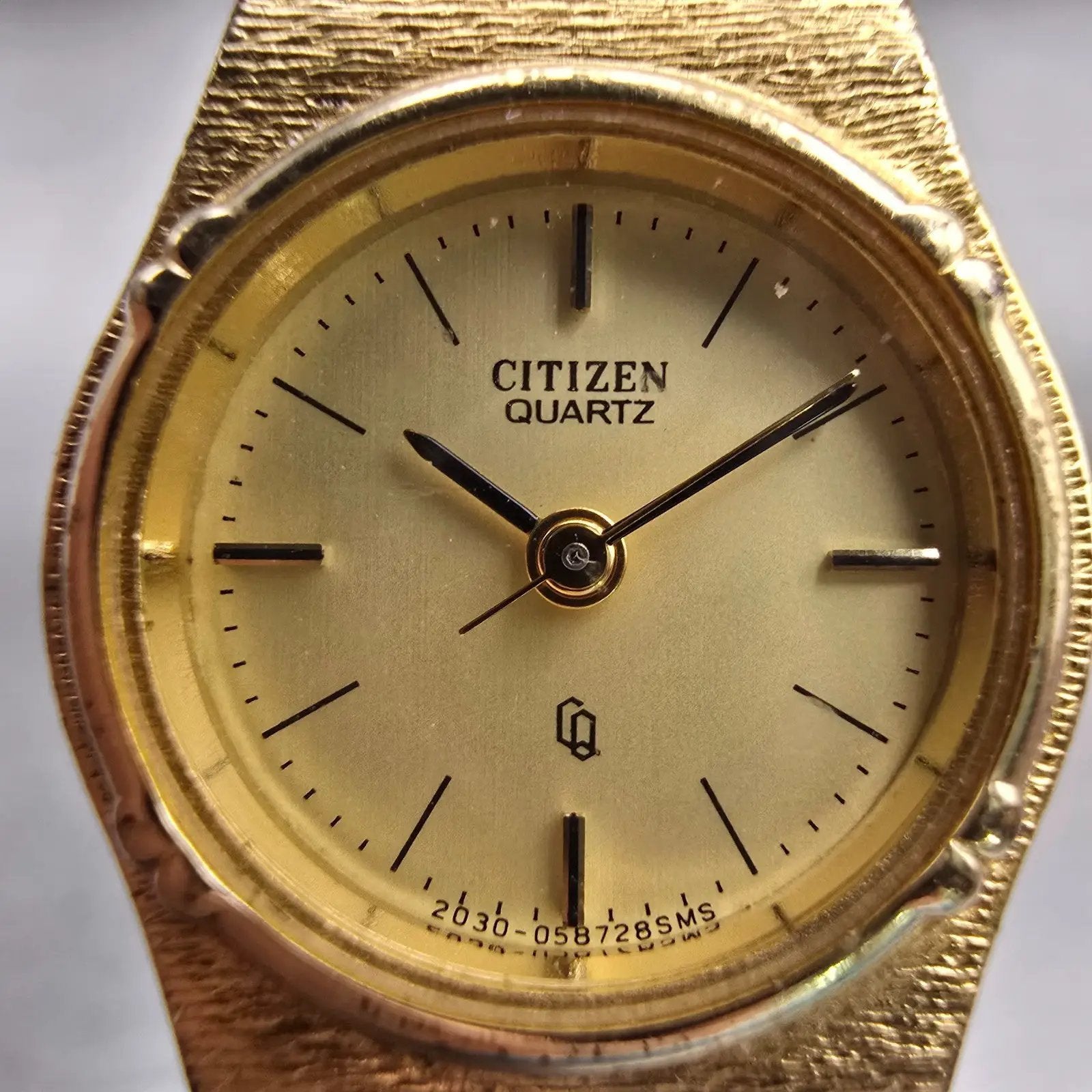 Citizen CQ Watch Women 19mm Gold Dial Gold Tone Round 2030-943040 New Battery1