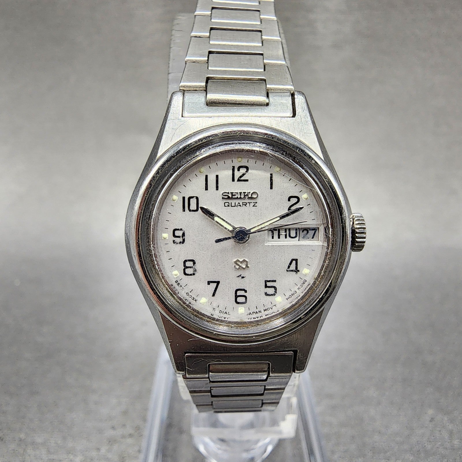 Seiko SQ Watch Women 23mm Silver Dial Silver Tone Daydate 85230039 New Battery0