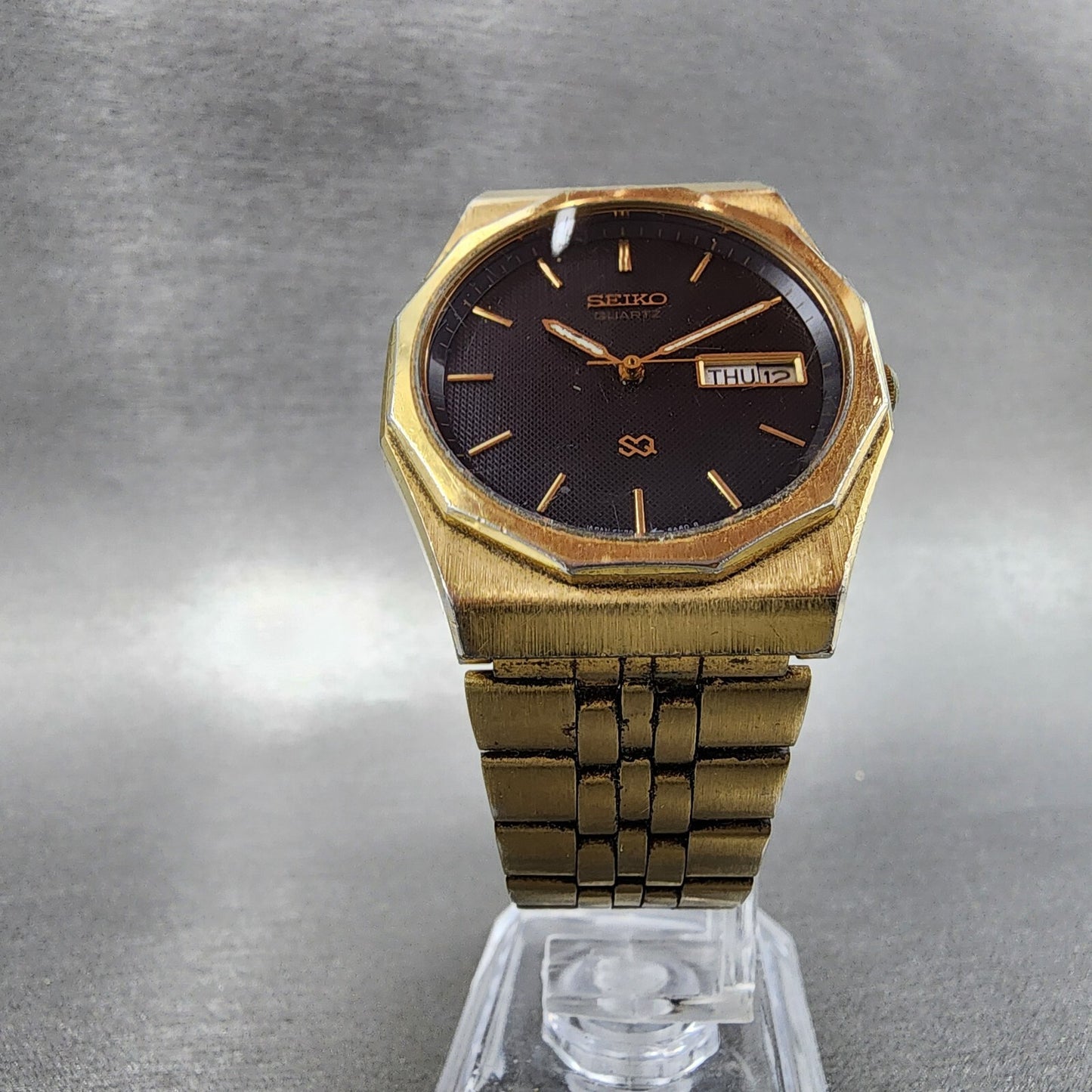 Seiko SQ Watch Men 33mm Blue Dial Gold Tone Daydate Round 5Y23-6A39 New Batery