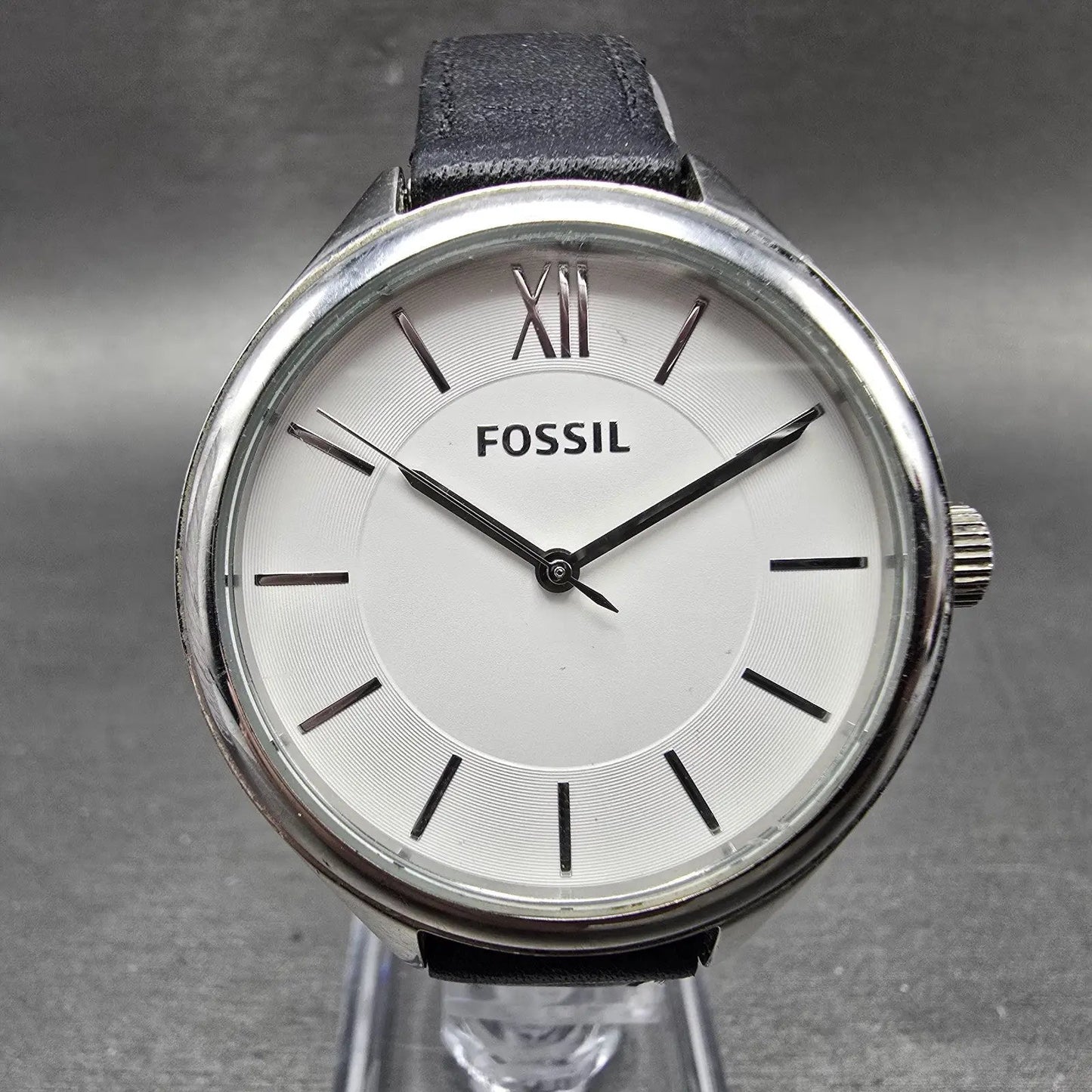 Fossil Watch Women 36mm White Dial Silver Tone Round BQ3130 New Battery0