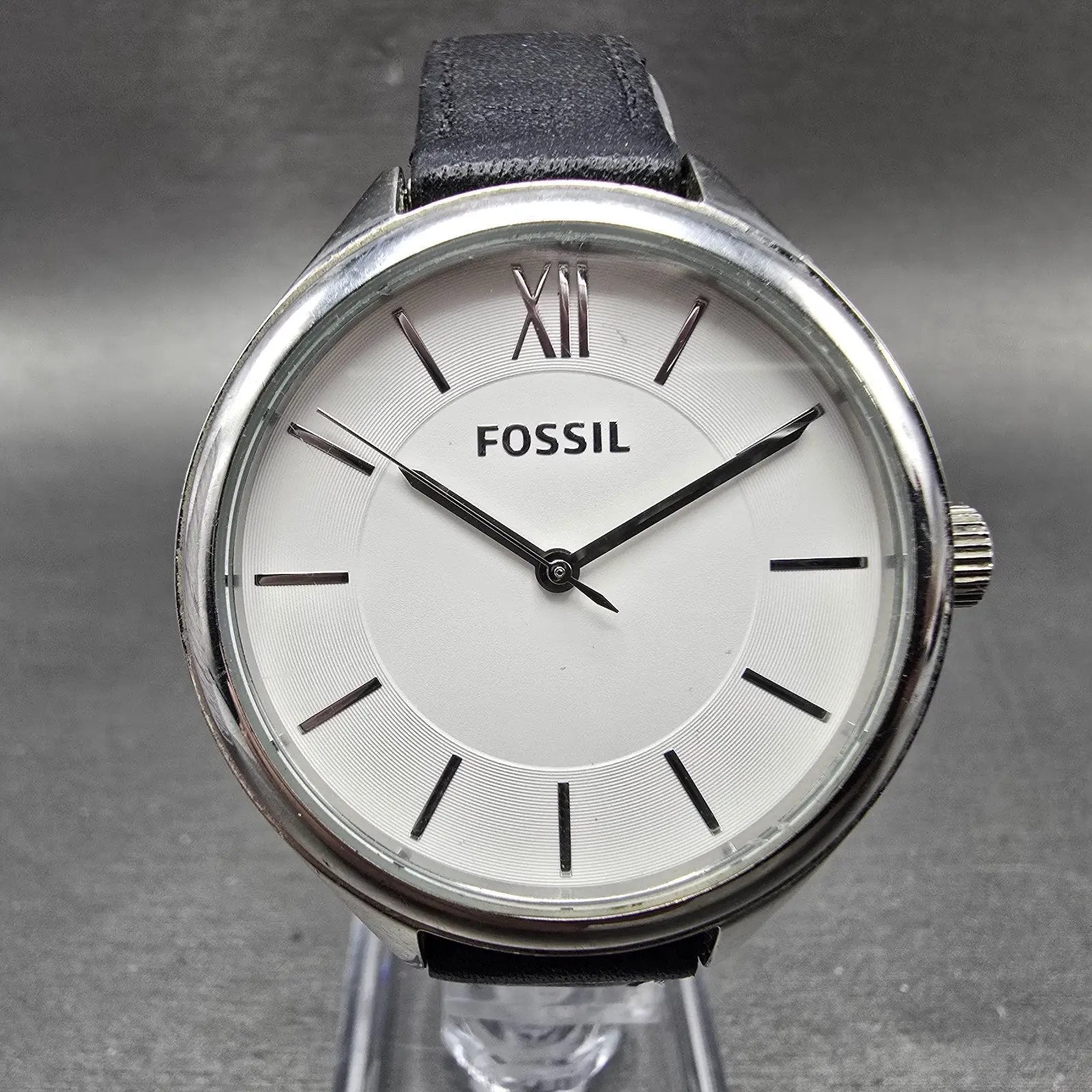 Fossil Watch Women 36mm White Dial Silver Tone Round BQ3130 New Battery0