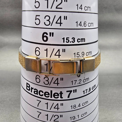 Citizen Watch Women 16mm Champagne Dial Gold Tone Oval 3220-949633 New Battery9