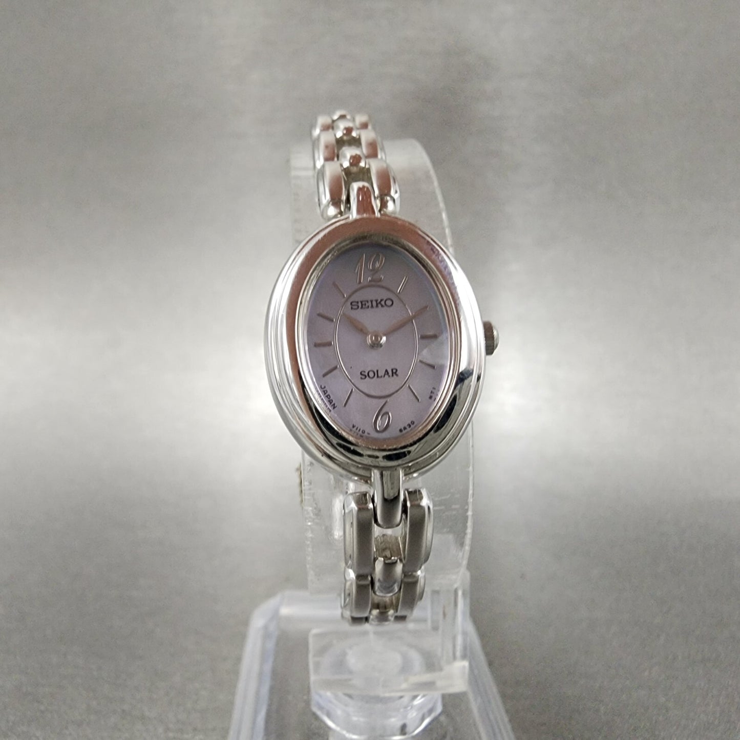Seiko Solar Watch Women 18mm MOP Dial Silver Tone Oval V1105a20 Runs5