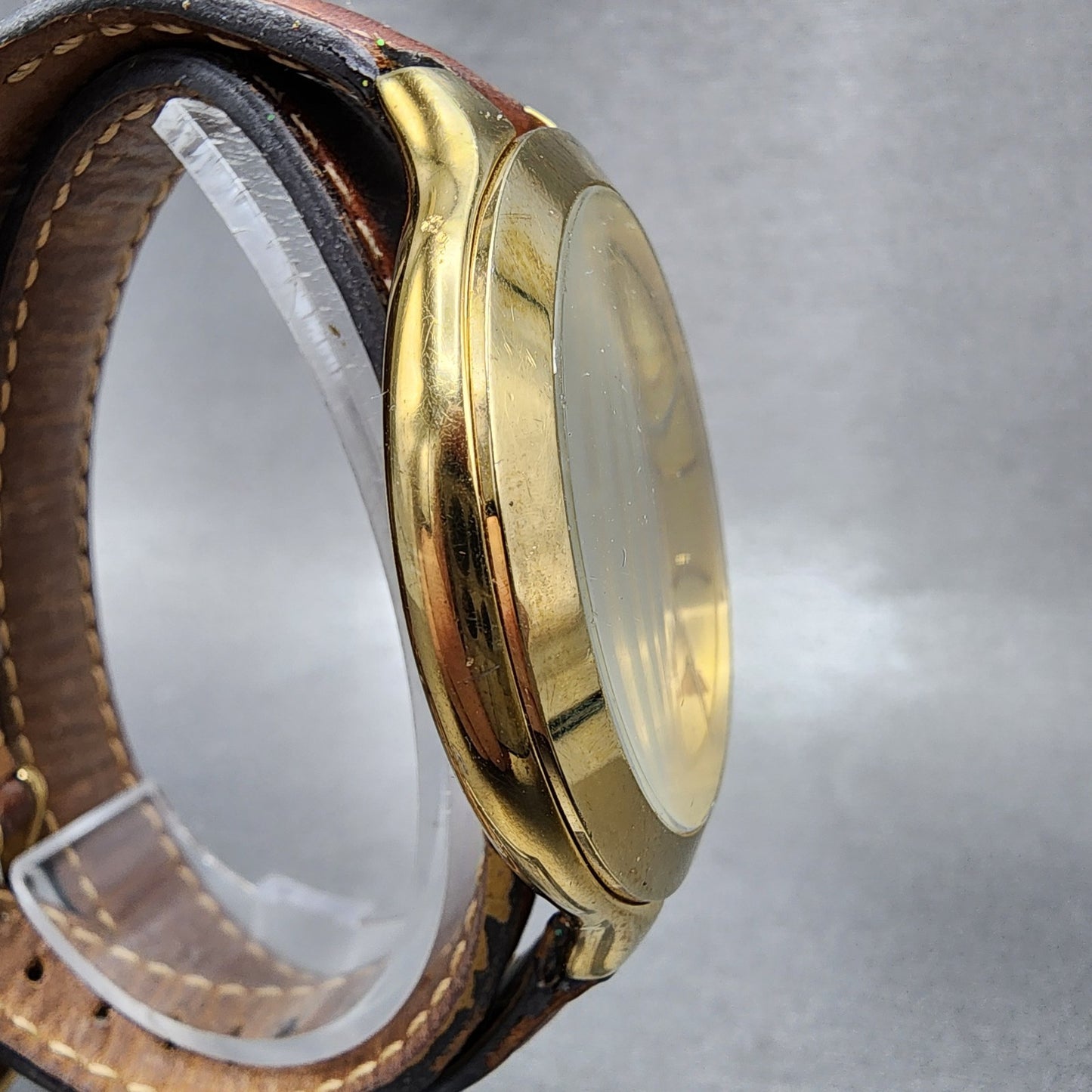 Michael kors Runway Watch Women 42mm Gold Dial Gold Tone Round MK2256 New Batt3