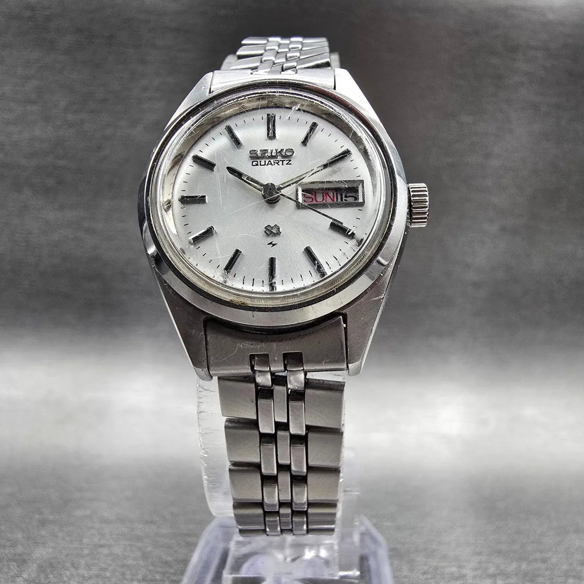 Seiko SQ Watch Women 24mm Silver Dial Silver Tone Daydate 4326-0019 New Battery5