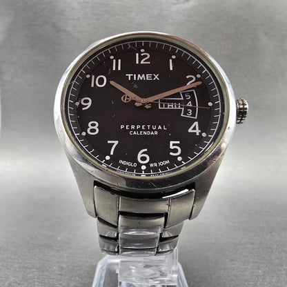Timex Perpetual Calendar Watch Men 40mm Black Dial Silver Tone Daydate New Batt5