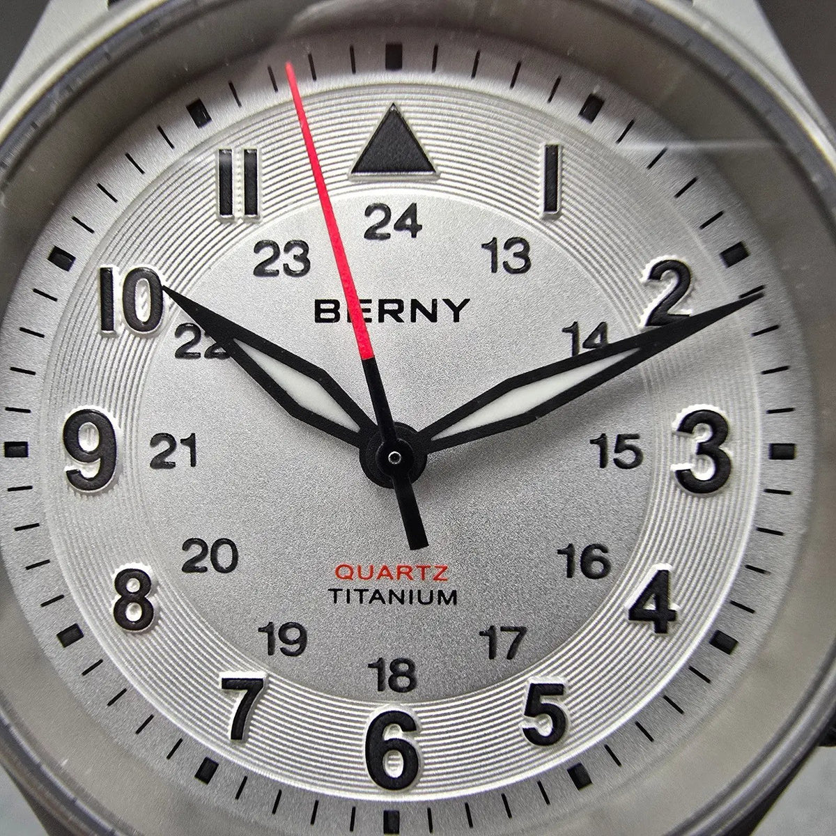 BERNY Field Watch Men 37mm Silver Dial Titanium Round New Battery2
