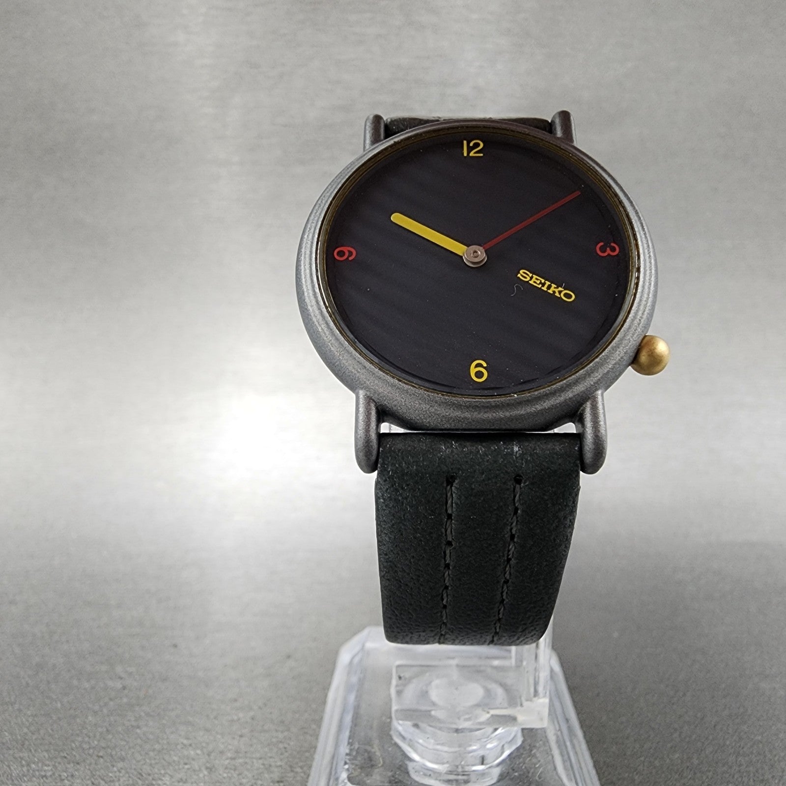 Seiko Watch Men 32mm Gray Dial Gray Tone 5p306a6h New Battery NOS5