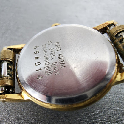 Seiko Watch Women 20mm Black Dial Gold Tone Round 2y000A19 New Battery Vintage9
