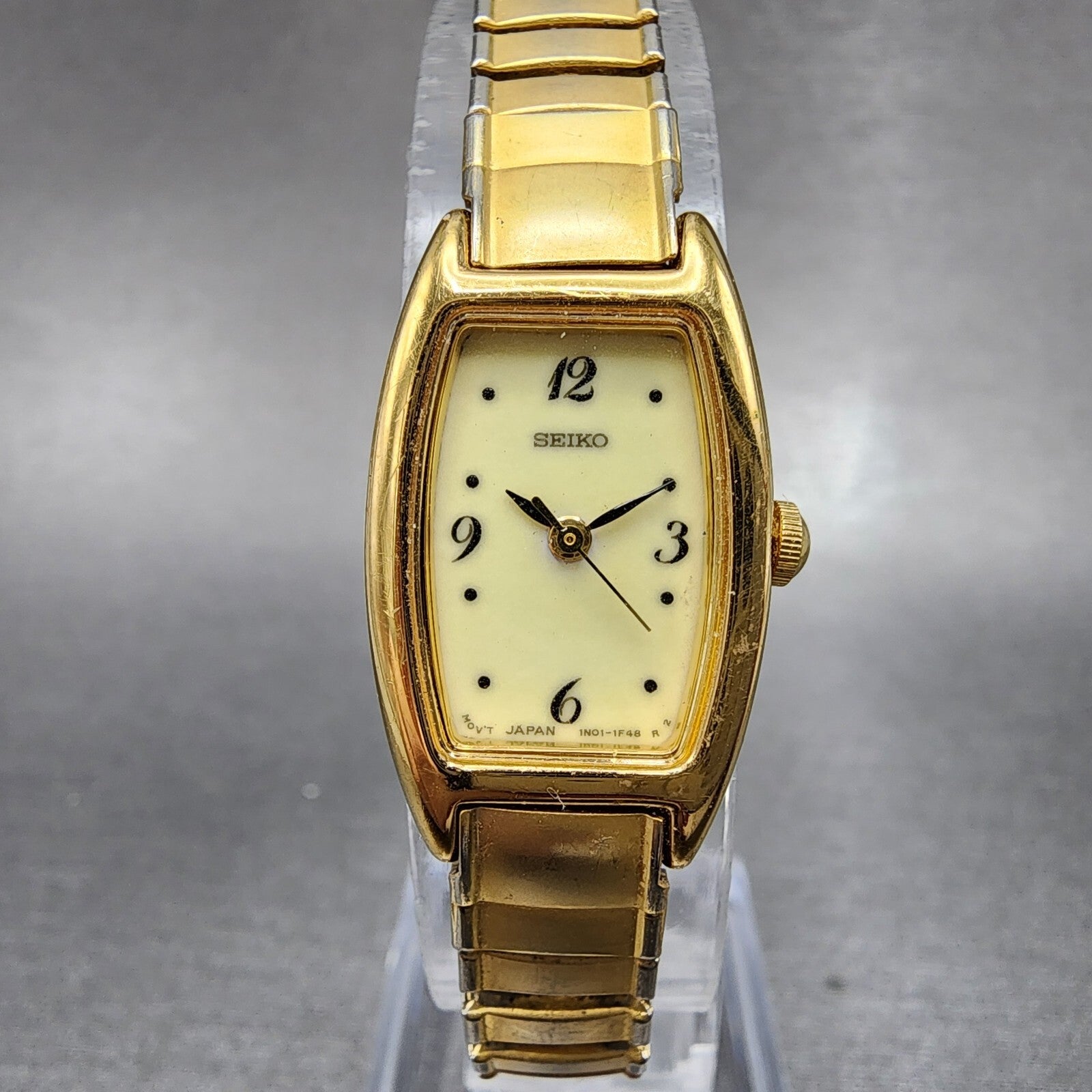 VTG Seiko Watch Women 16mm Cream Dial Gold Tone Rectangle 1N015B79 New Battery0