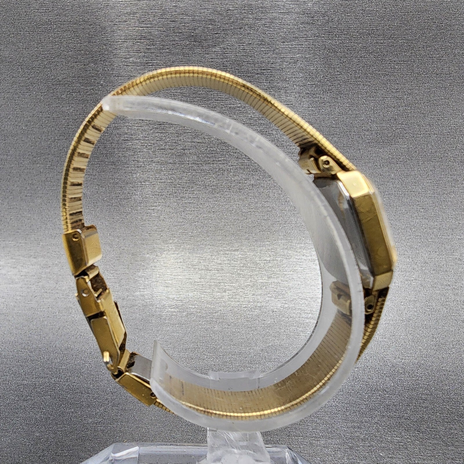 Seiko Watch Women 20mm Champagne Dial Gold Tone Octagon 14215619 New Battery8