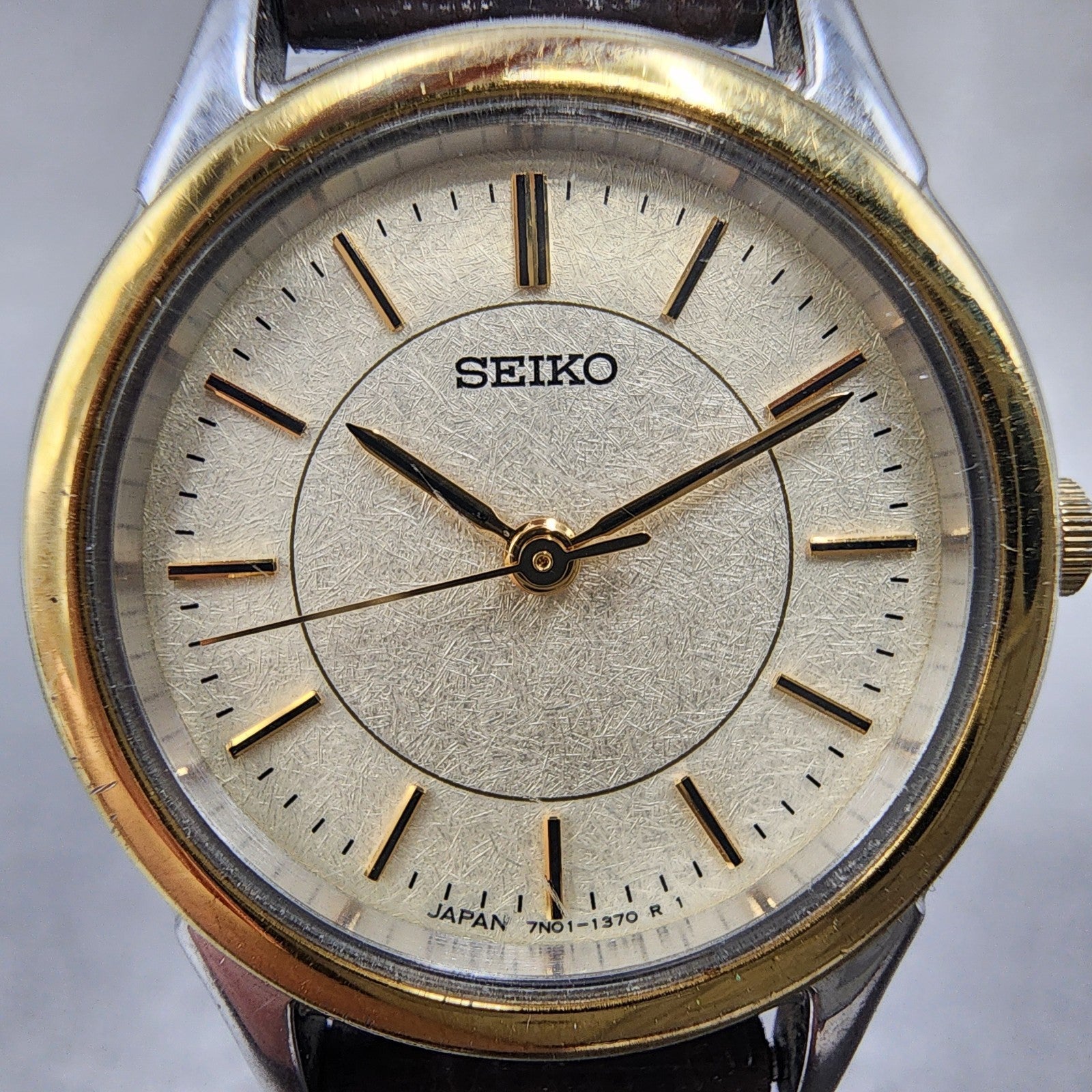 Seiko Watch Women 24mm Champagne Dial Two Tone Round 7n016881 New Battery1