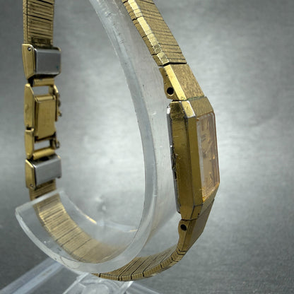 Seiko Tank Watch Women 12mm Champagne Dial Gold Tone 2e20-6259 New Battery 3213