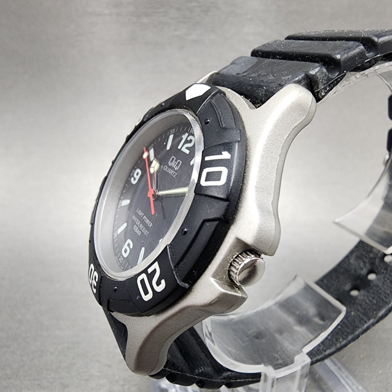 Citizen Q&Q Diver Watch Men 40mm Black Dial Gray Tone Solar Runs Round2