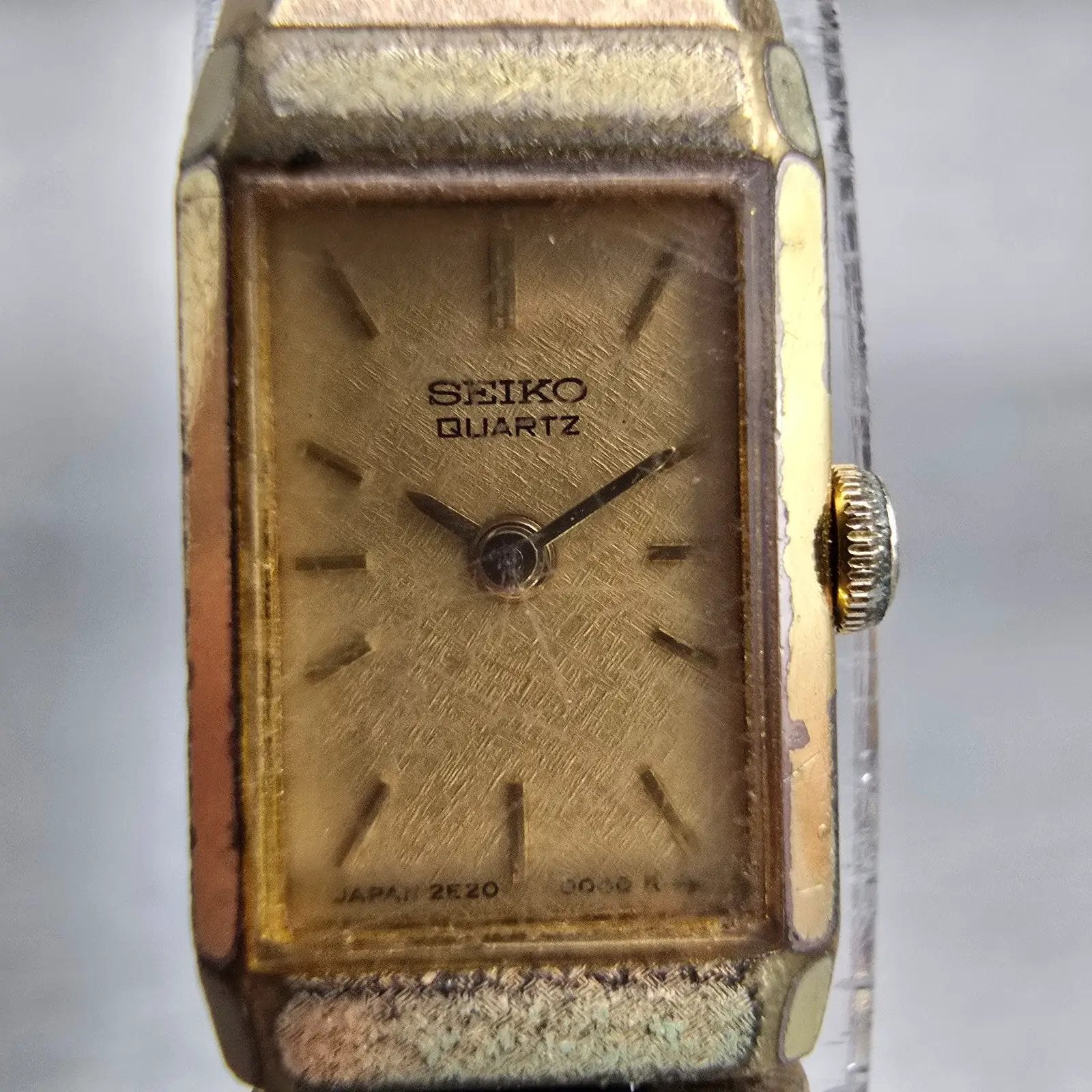 Seiko Watch Women 12mm Gold Dial Gold Tone Rectangle 2E20-5029 New Battery VTG1