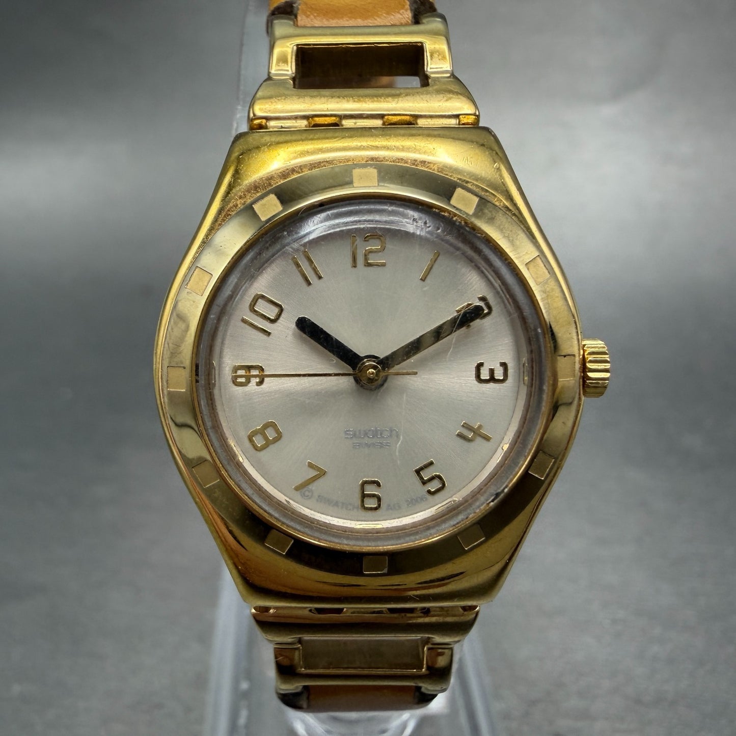 Swatch Irony Watch Women 25mm Silver Dial Gold Tone Round New Battery0