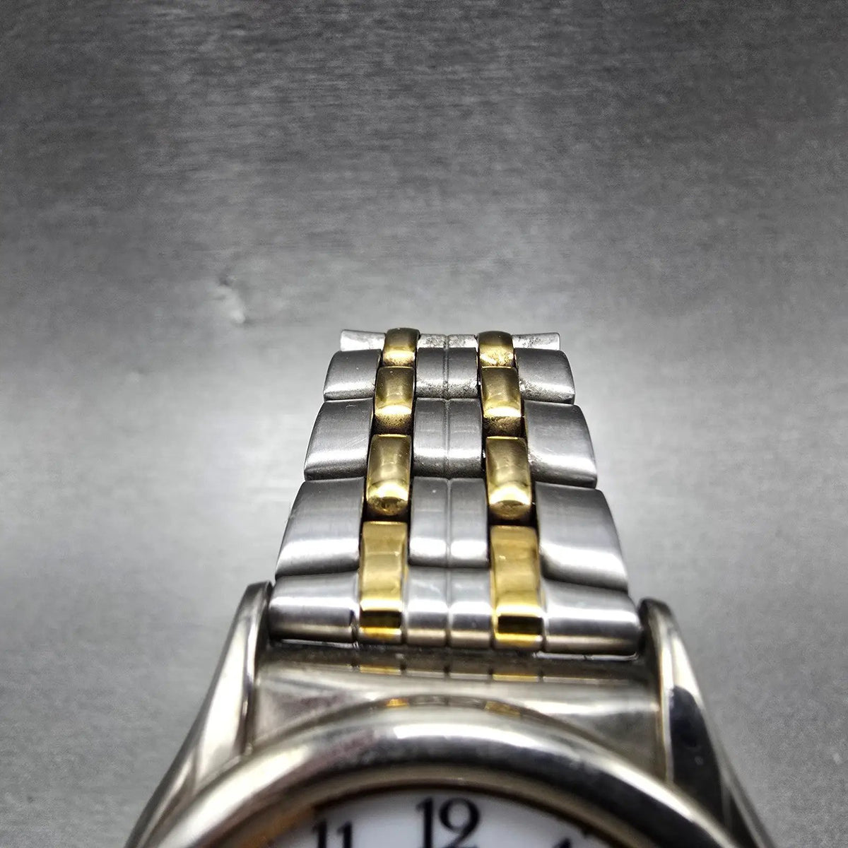Citizen Eco-Drive Watch Men 35mm White Dial Two Tone Date Round 7821-L16975 Runs4