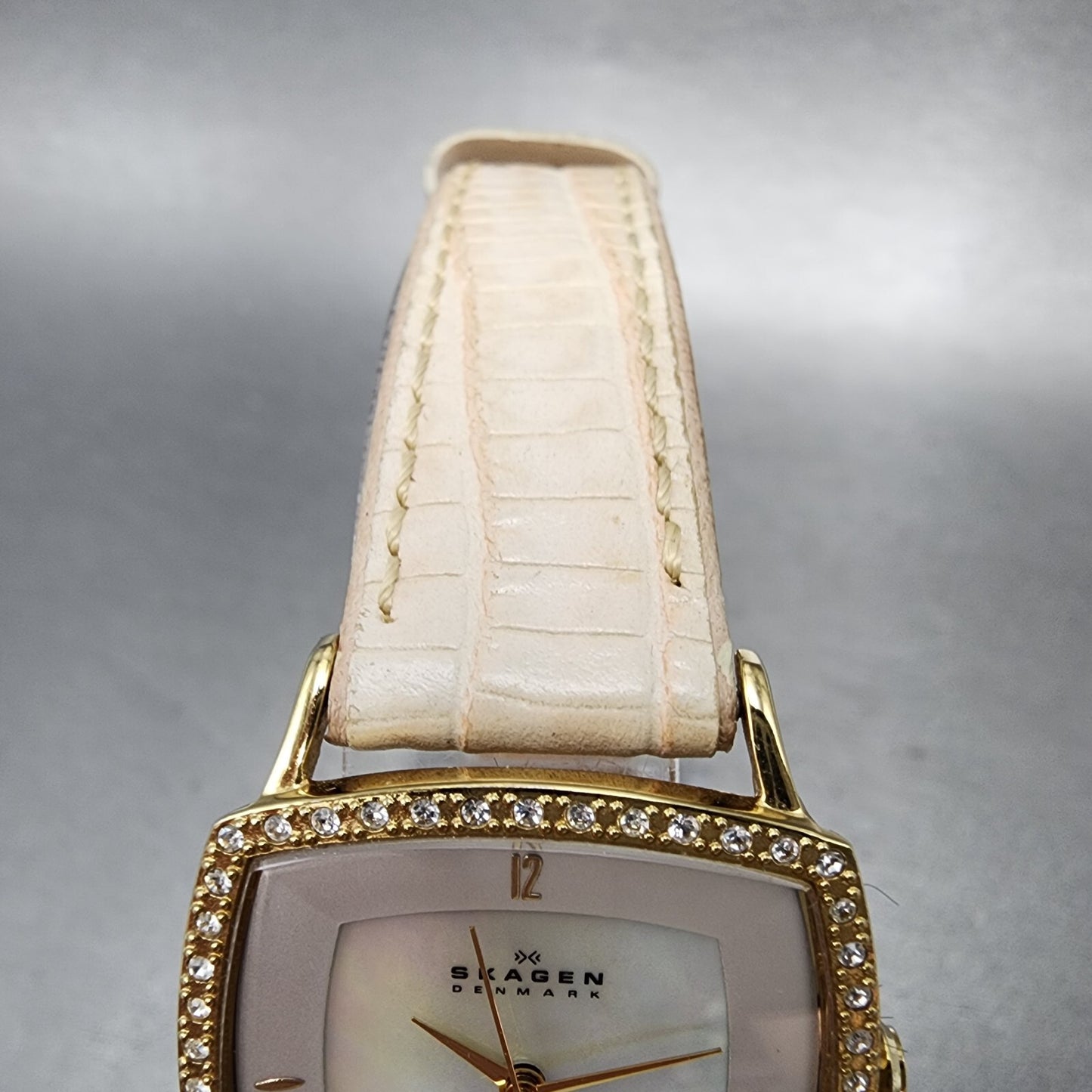 Skagen Watch Women 28mm MOP Dial Gold Tone Crystal Bezel Square New Battery