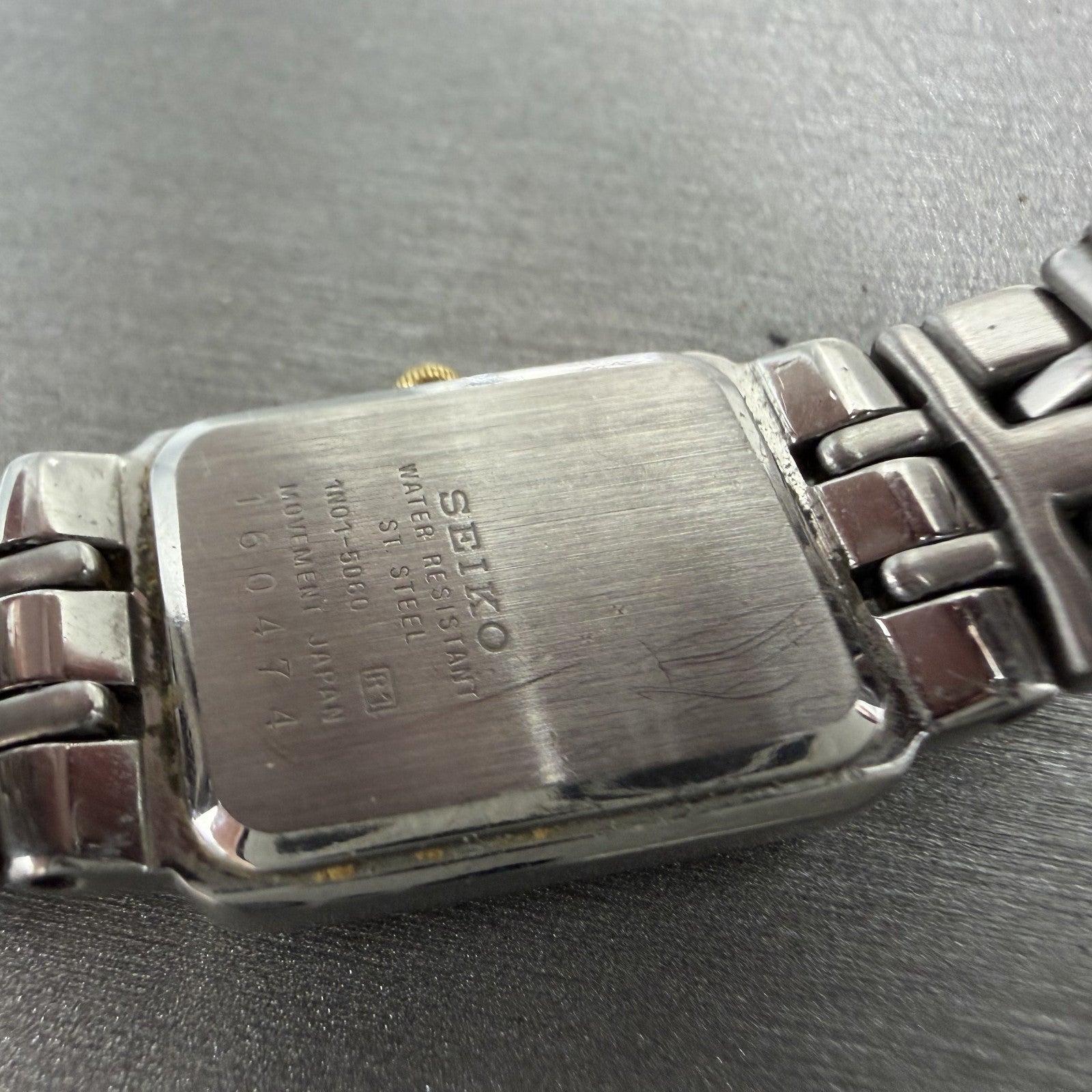 Seiko Tank Watch Women 16mm White Dial Two Tone Rectangle 1N015D60 New Battery9