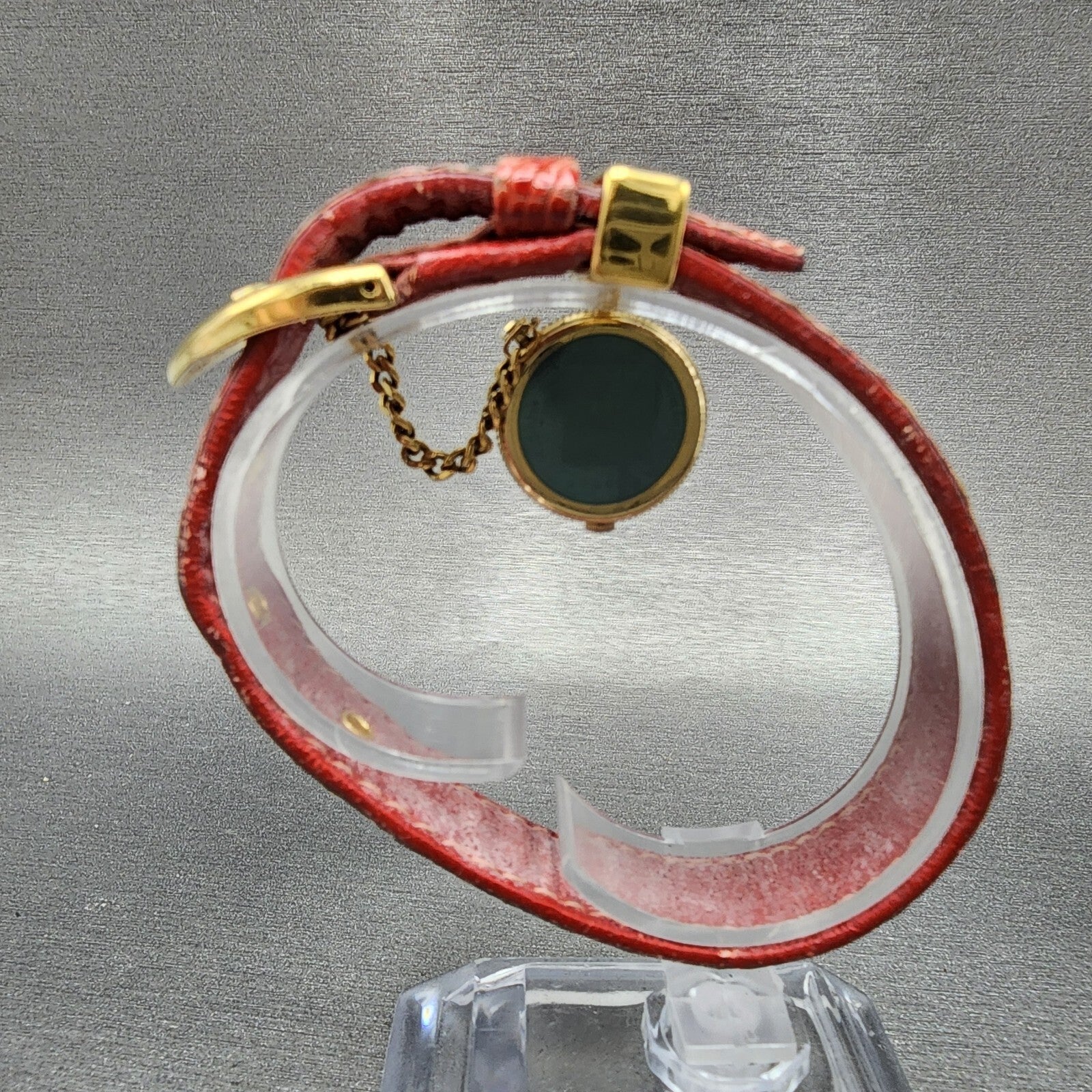 Seiko Respoir Watch Women 20mm Gold Dial Gold Tone Red Band 4N200320 New Batt5
