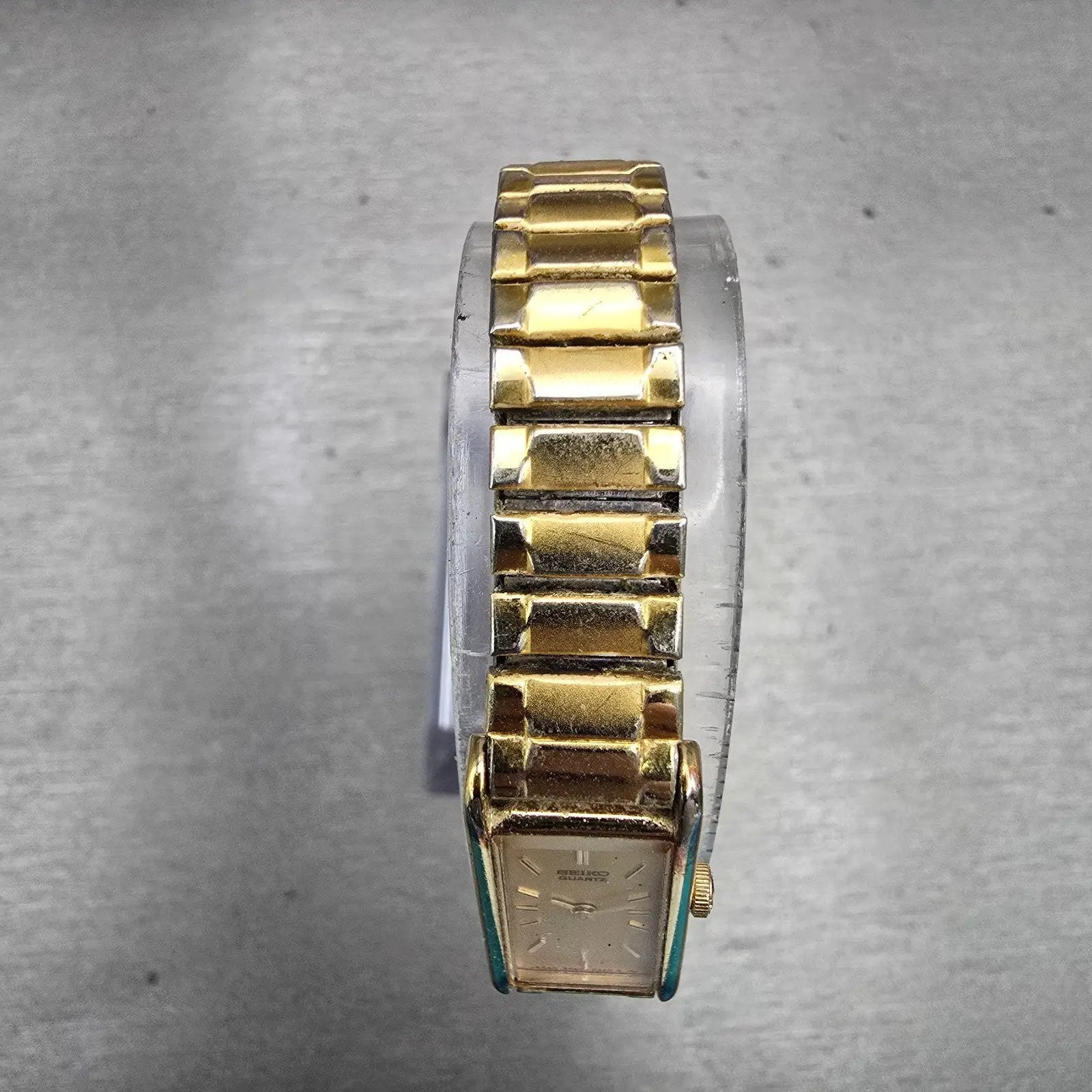 Seiko Watch Women 12mm Gold Dial Gold Tone Rectangle 2E20-5239 New Battery VTG4