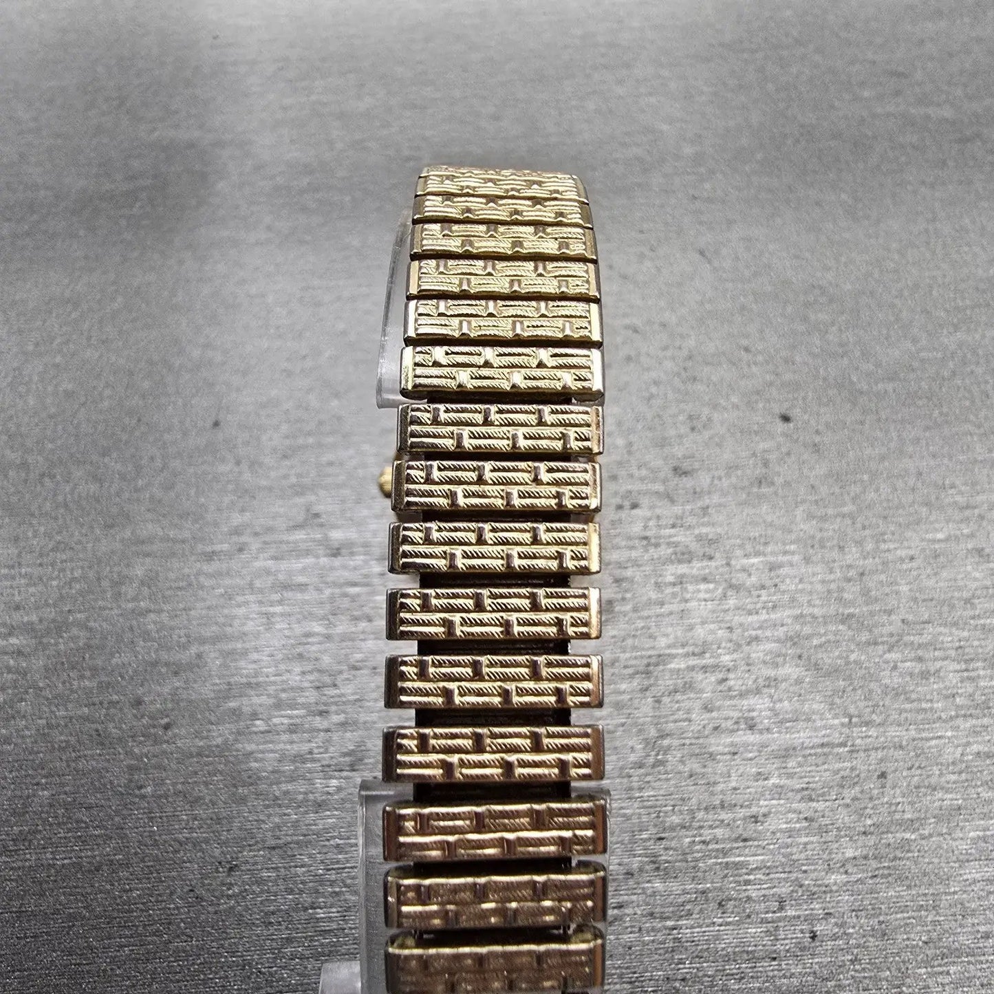 Citizen Seven Watch Women 22mm Gold Dial Gold Tone Round 2030-041682 New Battery7