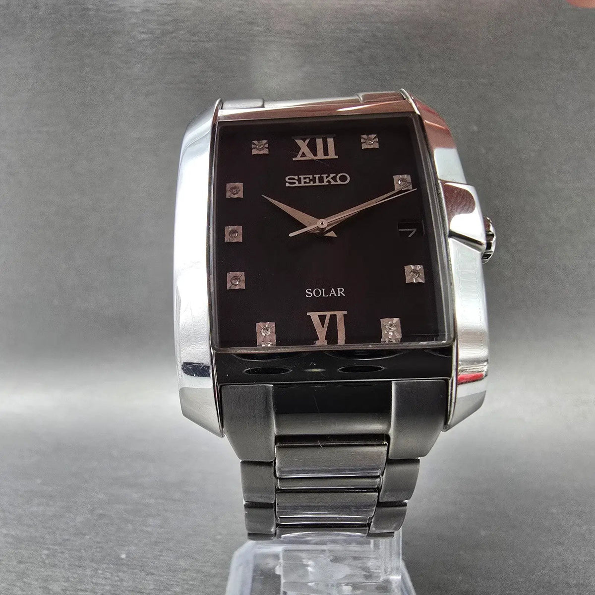 Seiko Solar Tank Watch Men 35mm Black Dial Silver Date Rectangle V157-0CC0 Runs5