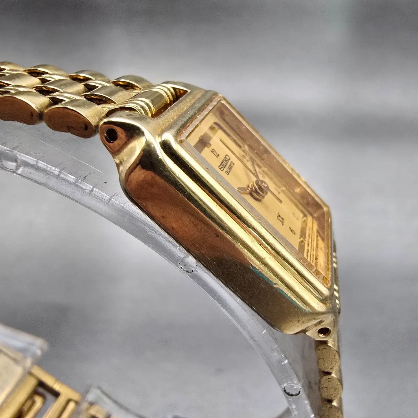 Seiko SX Watch Women 17mm Gold Dial Gold Tone Rectangle V401-5121 New Battery3