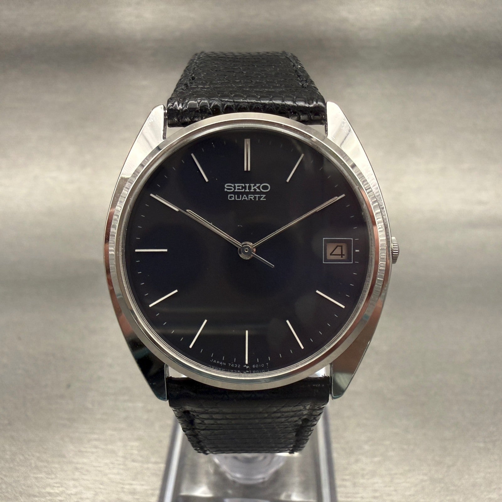 Seiko Watch Men 32mm Black Dial Silver Tone Date Round 7432-6020 New Battery0