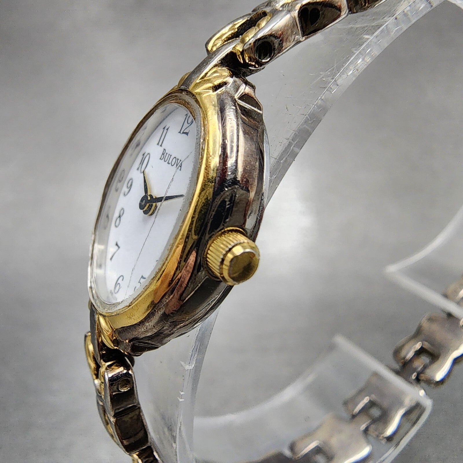 Bulova Watch Women 16mm White Dial Two Tone Oval 98L66 New Battery Vintage2