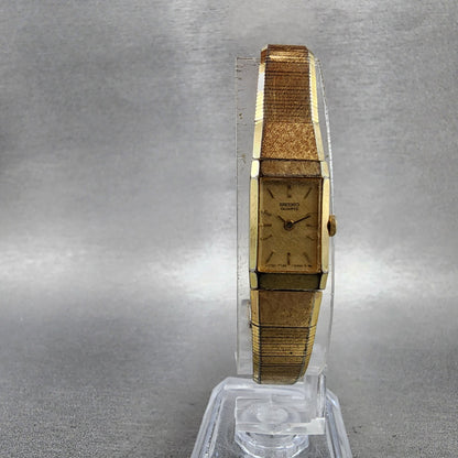 Seiko Tank Watch Women 12mm Champagne Dial Gold Tone 2e205029 New Battery5