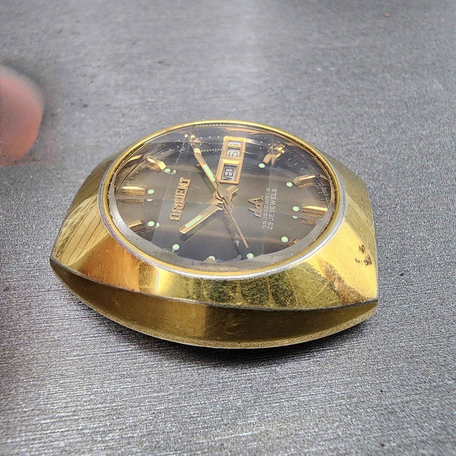 Orient ChronoAce Watch Men 36mm Brown Dial Gold Tone Daydate Automatic Runs5