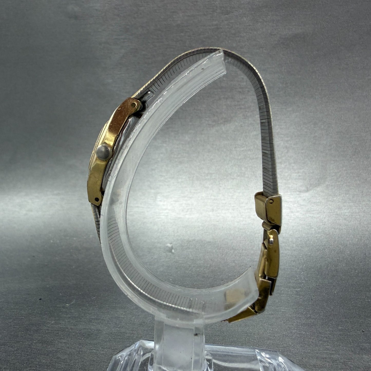 Citizen Seven Watch Women 16mm Champagne Dial Gold Tone 3220-949633 New Battery6