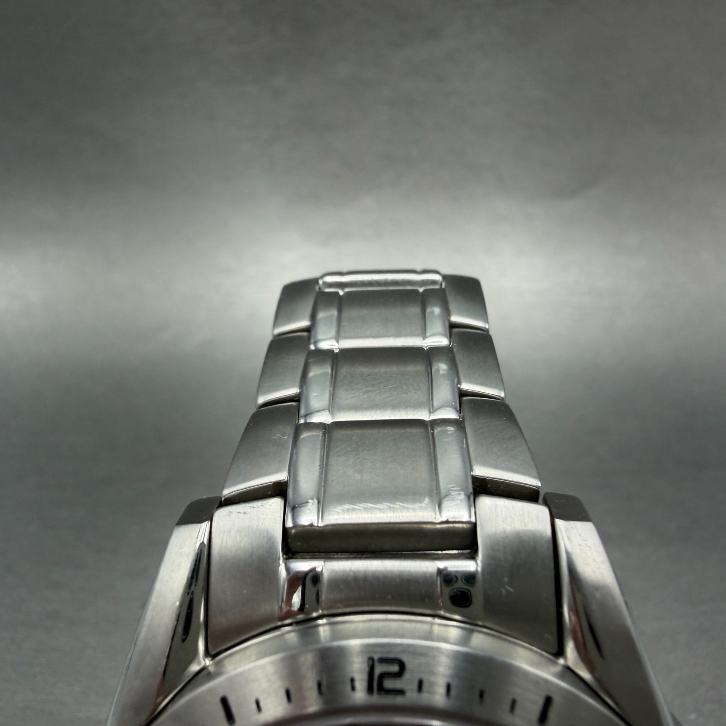 Swiss Military Dive Watch Men 44mm Black Dial Silver Tone Date Round New Battery4