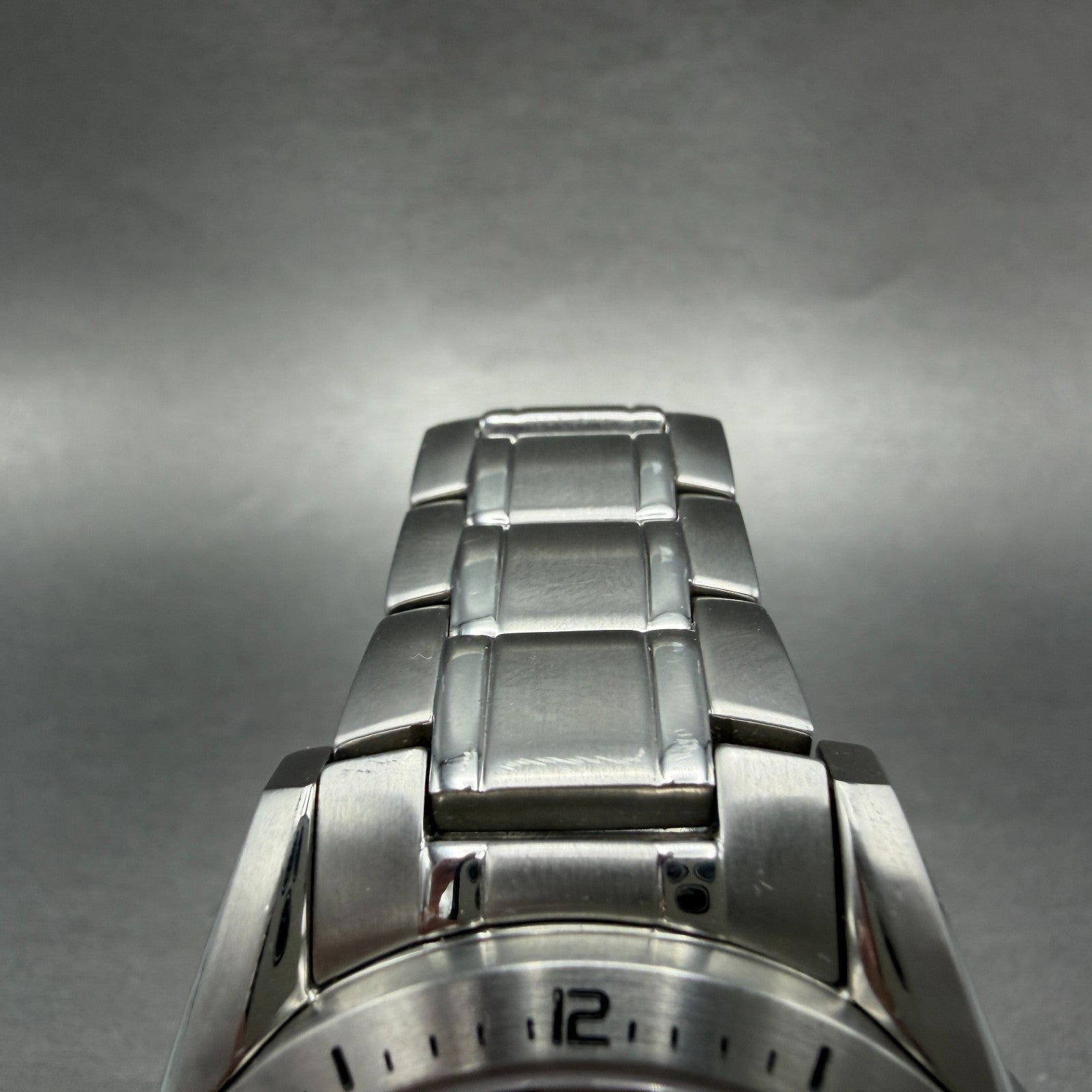 Swiss Military Dive Watch Men 44mm Black Dial Silver Tone Date Round New Battery4