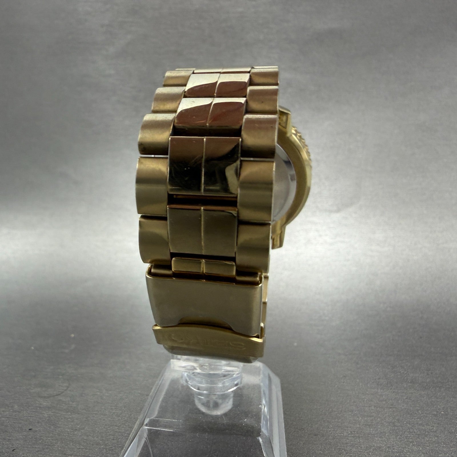 Seiko Flightmaster Chronograph Watch Men 42mm Black Dial Gold Tone Date New Batt7