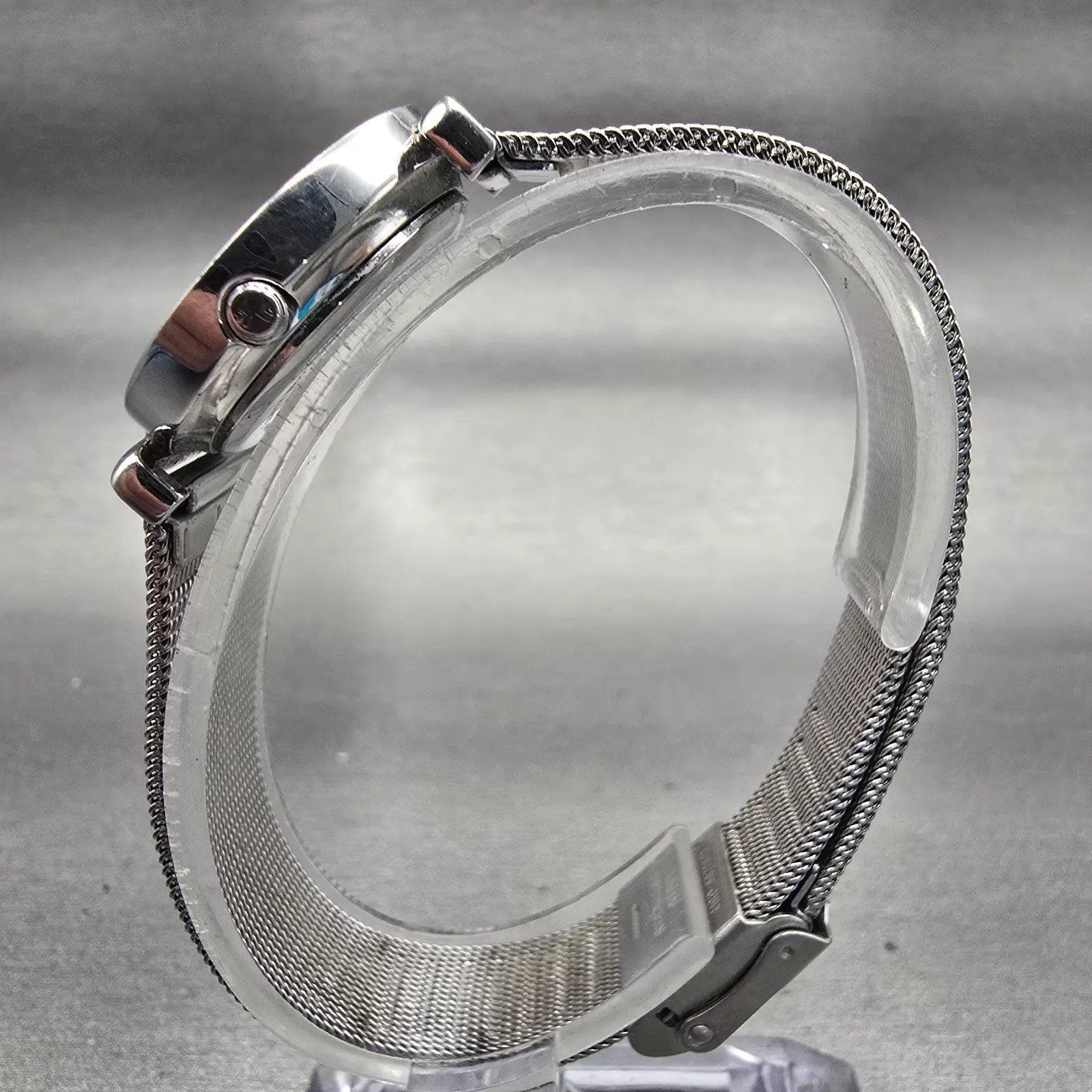Skagen Denmark Watch Women 26mm Black Dial Silver Tone Round 107SSSBD New Batt G6