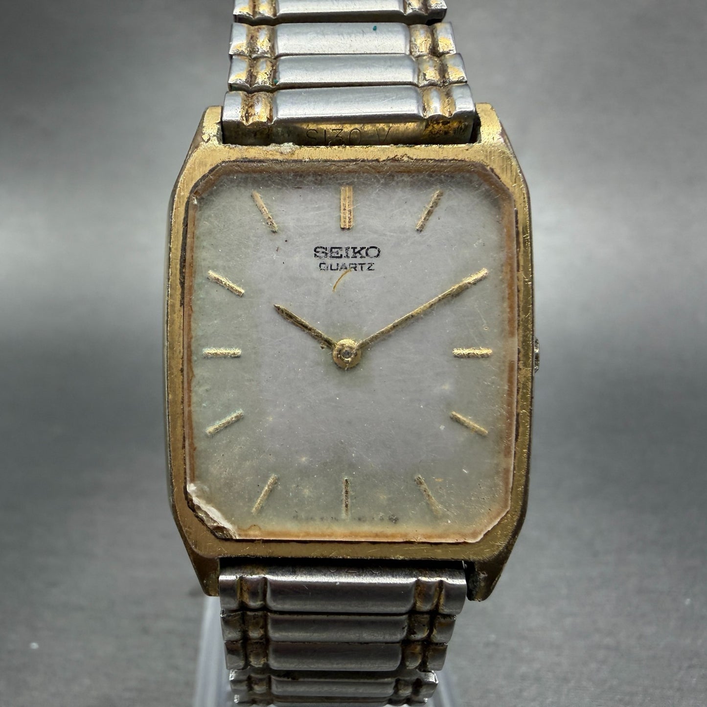 Seiko Tank Watch Men 26mm Gray Dial Gold Tone Rectangle 5P30-5D39 PARTS Vintage0