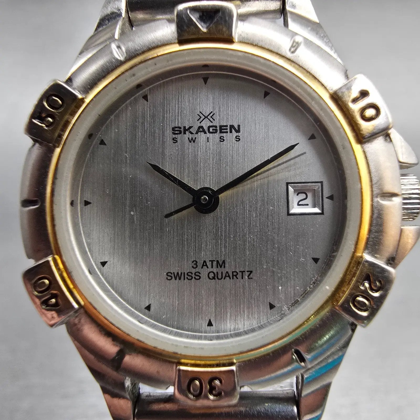 Skagen Watch Women 26mm Silver Dial Two Tone Date Round 33SGSS New Battery1