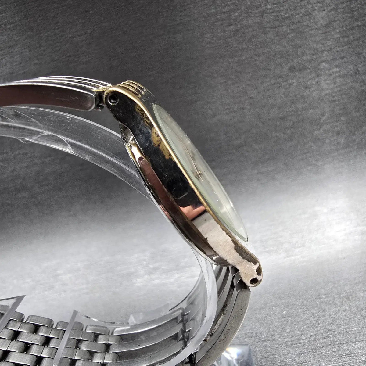 Seiko Pulsar Watch Men 35mm Silver Dial Two Tone Date Round V732-X090 New Batt3