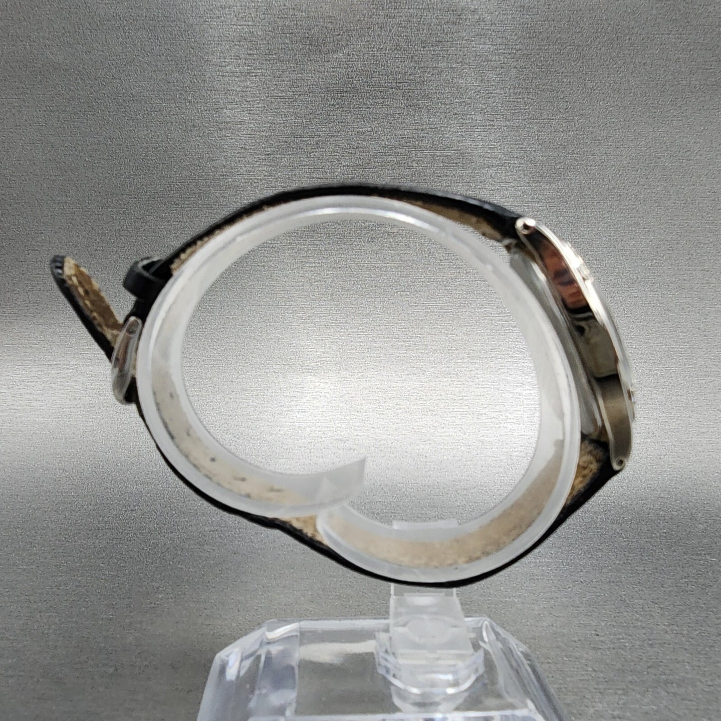 Citizen EcoDrive Watch Women 22mm White Dial Silver Tone Oval E031S022495 Runs8