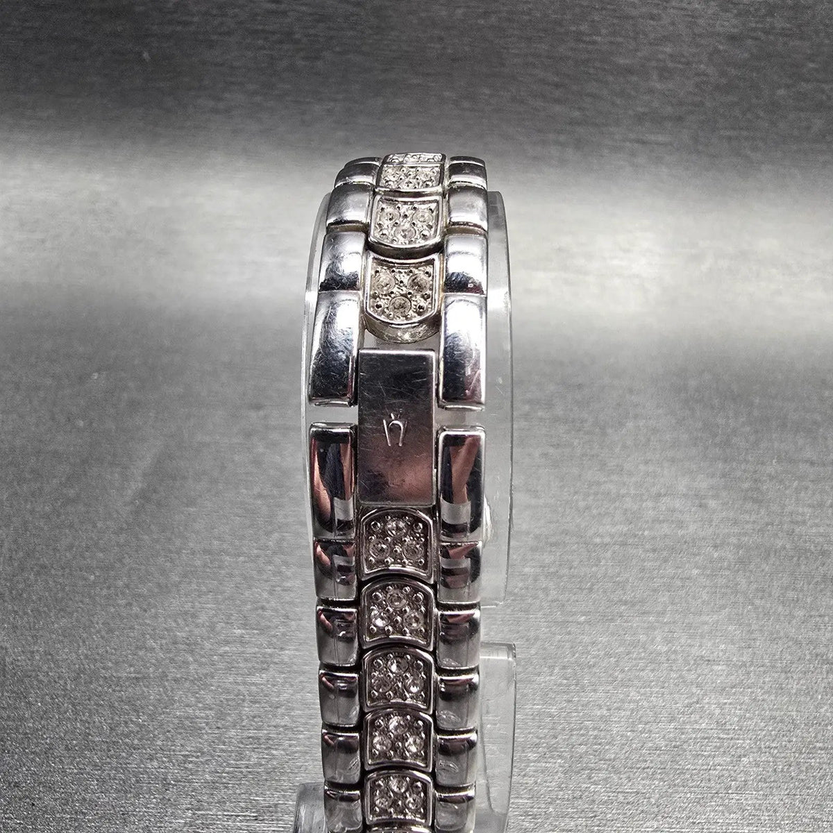 Bulova Watch Women 22mm MOP Dial Silver Tone Crystal Bezel 96T14 New Battery7