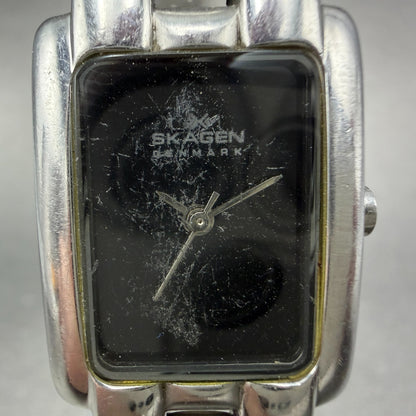 Skagen Tank Watch Women 20mm Black Dial Silver Tone Rectangle 117SSXB New Batt1