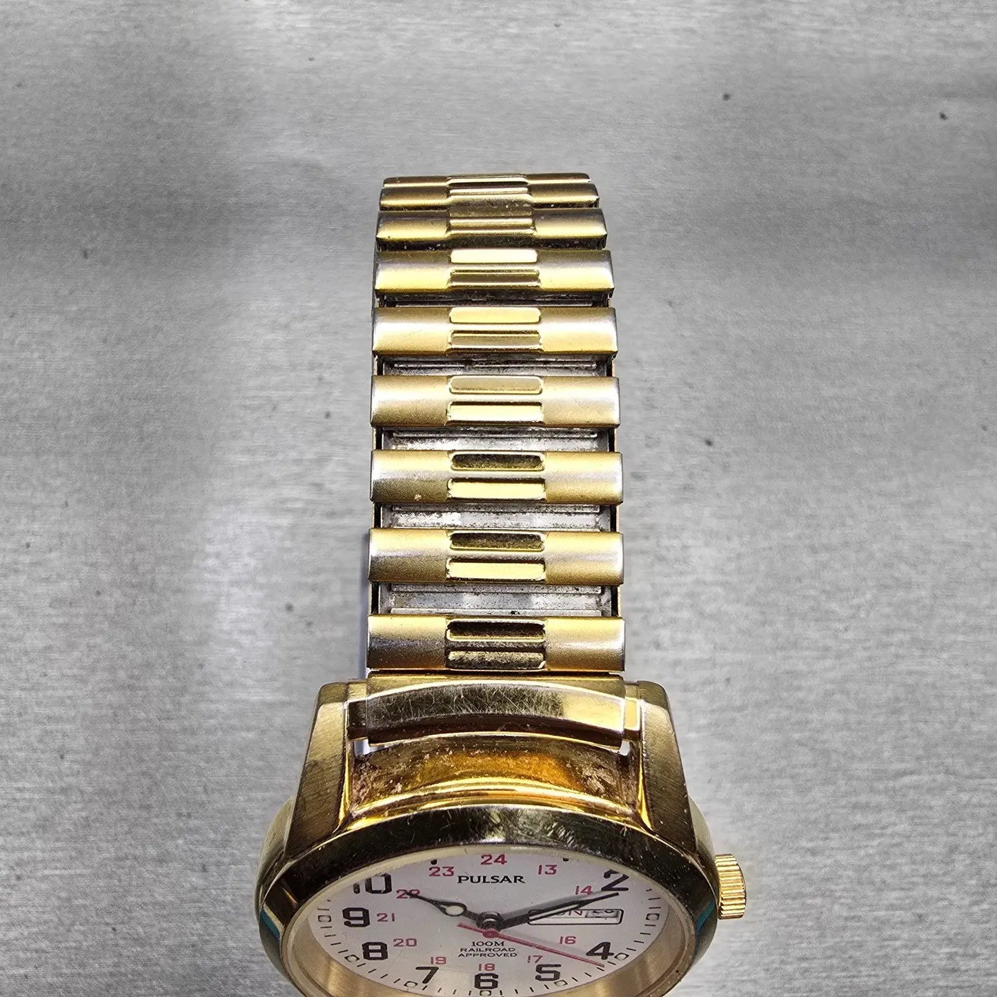 Pulsar Railroad Approved Watch Men 37mm White Dial Gold Tone Daydate New Battery4