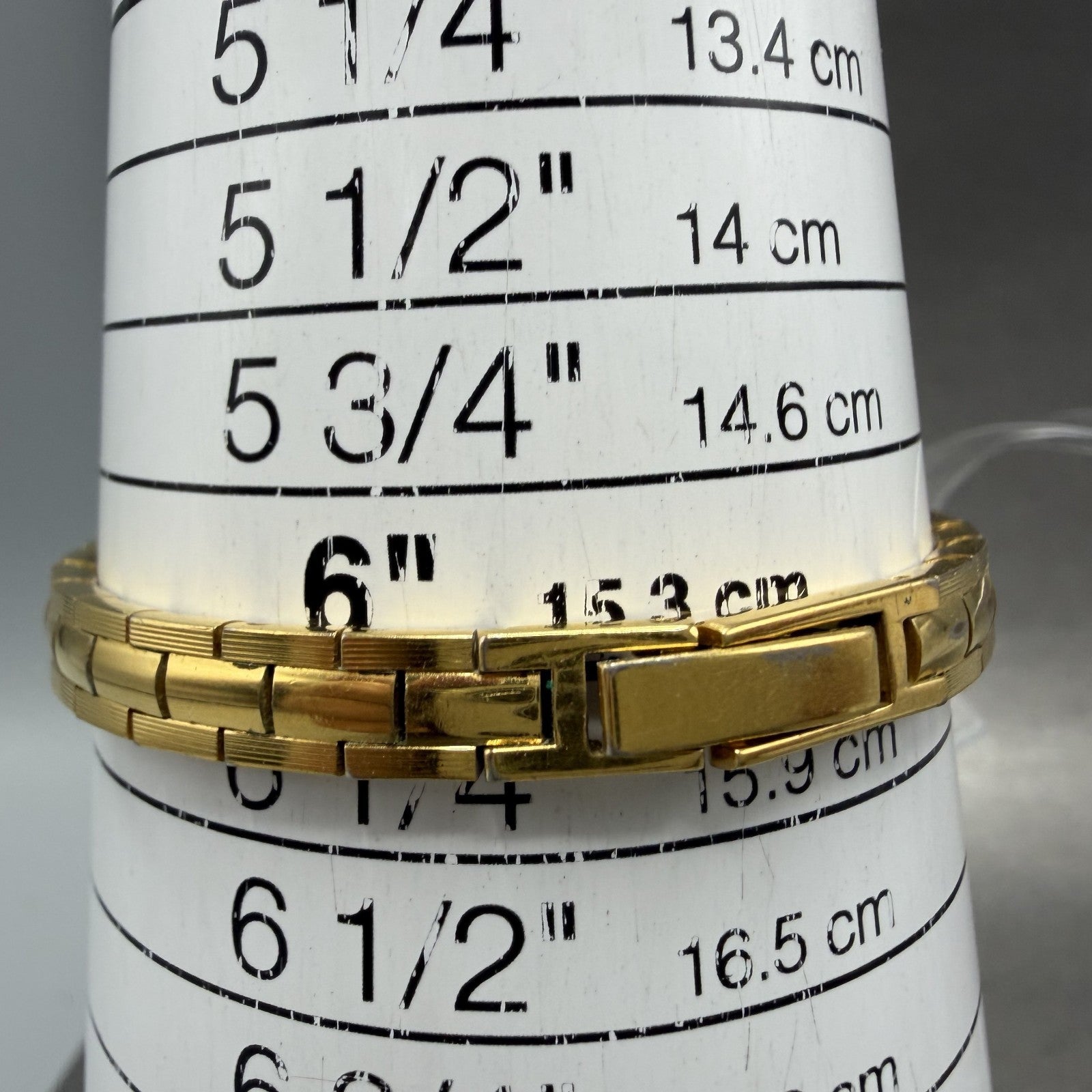 Seiko Pulsar Watch Women 17mm Silver Dial Gold Tone V400L167A New Battery10