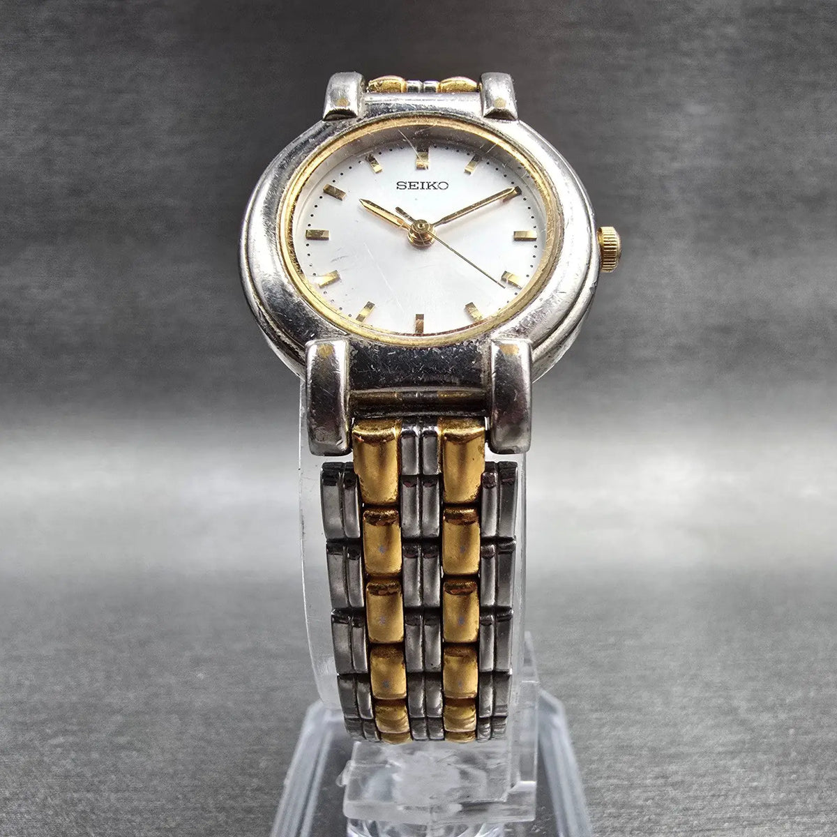 Seiko Watch Women 24mm Silver Dial Silver Tone Round V701-1791 New Battery JP5