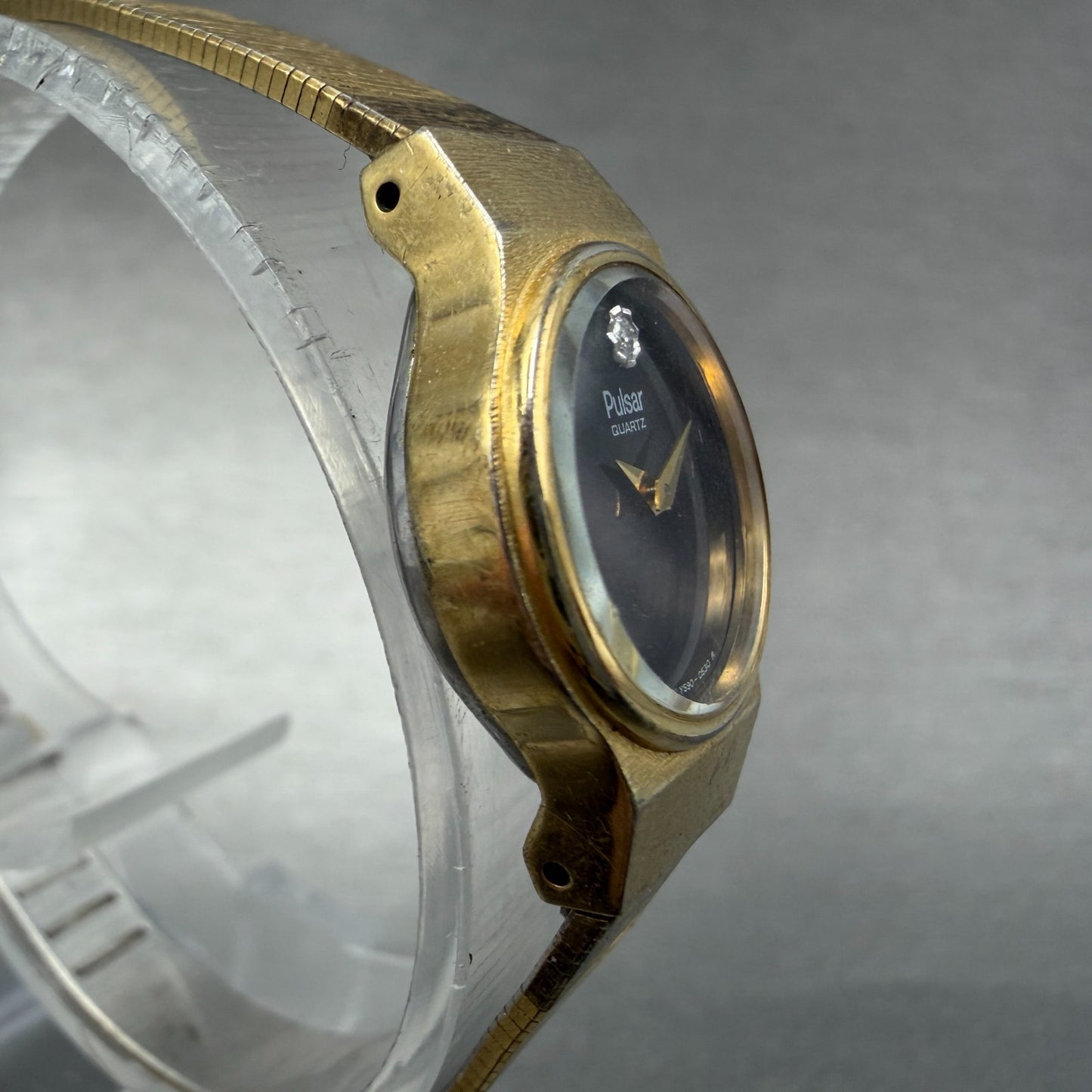 Pulsar Watch Women 18mm Black Dial Gold Tone Round Y590-0109 New Battery3