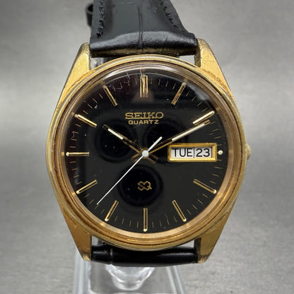 Seiko SQ Watch Men 35mm Black Dial Gold Tone Daydate Round 8223-8019 New Battery0
