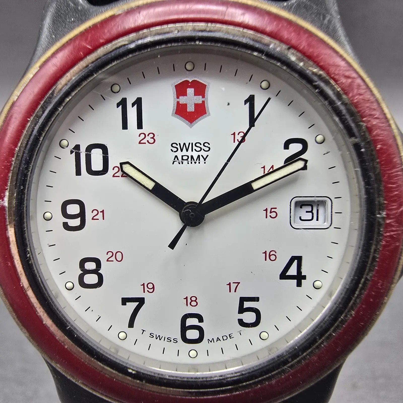 Victorinox Swiss Army Watch Men 38mm White Dial Black Tone Date Round PARTS VTG2
