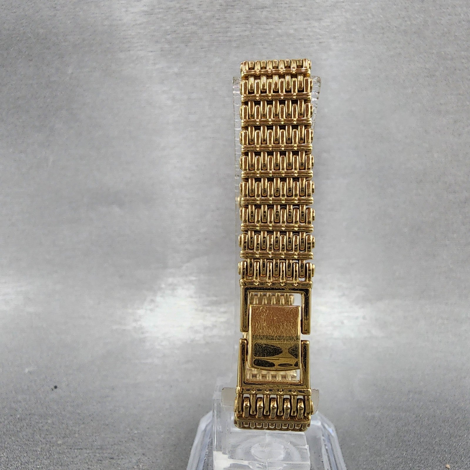 Seiko Tank Watch Women 12mm Champagne Dial Gold Tone 2e205079 New Battery7